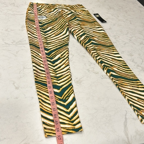 Zubaz Women's Green Bay Packers Leggings Medium NWT - Picture 8 of 15